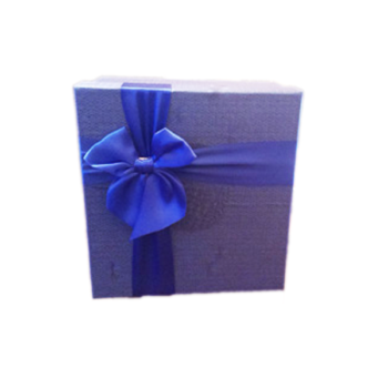 Подарочная Коробка С Синим Бантом (17,5см Х 17,5см Х 9см)