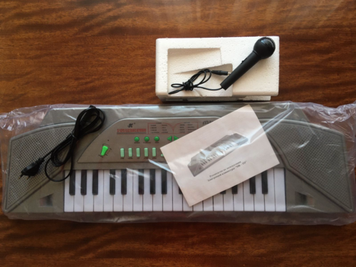 Музыкальный инструмент - электрический орган, 37 клавиш - 1