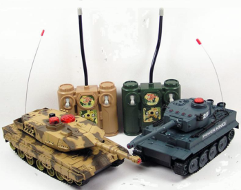 Радиоуправляемый танковый бой (в наборе два танка)